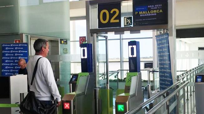 Aena pierde 241,2 millones hasta marzo por el impacto del Covid