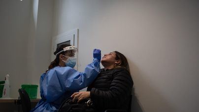 La tasa de incidencia de los contagios se sitúa por debajo de los 200 casos en España