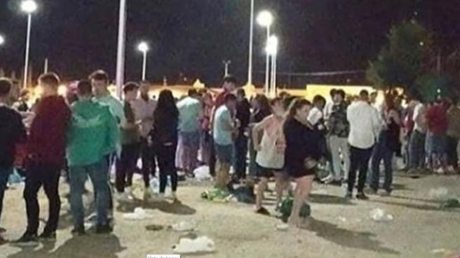 Los obispos piden a los jóvenes 'pisar la calle' para 'contribuir al bien común' y no para hacer botellones