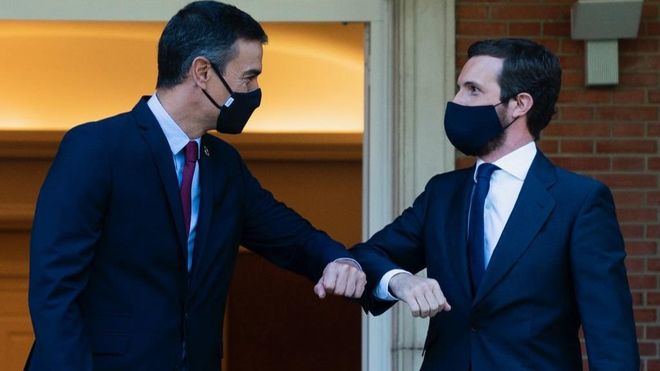 Casado dice que Sánchez es un 'pato cojo' y el presidente le avisa que se le está poniendo 'cara de Albert Rivera'