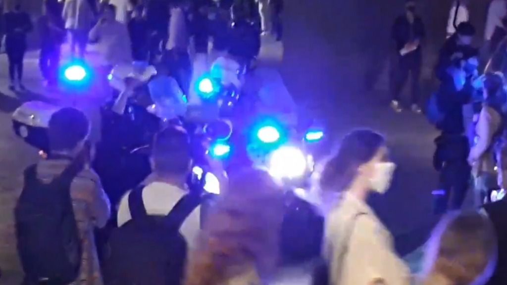 Escapadas y botellones, la tónica del primer fin de semana sin el estado de alarma