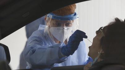 Sanidad notifica 33 muertos por Covid, la cifra más baja desde el verano