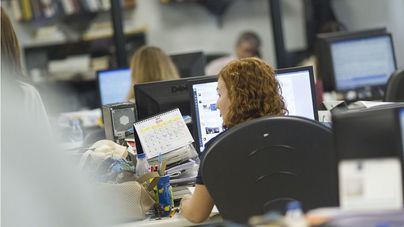 Los trabajadores temporales de la administración pública amenazan con una huelga indefinida