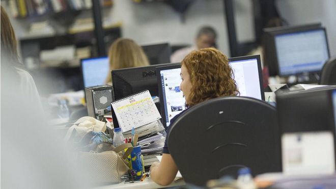 Los trabajadores temporales de la administración pública amenazan con una huelga indefinida