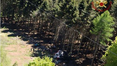 Tragedia en Italia: 14 muertos al descolgarse un teleférico