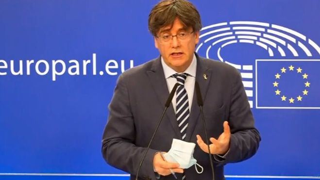 Puigdemont pide a la Eurocámara no presentar alegaciones ante los tribunales sobre su inmunidad