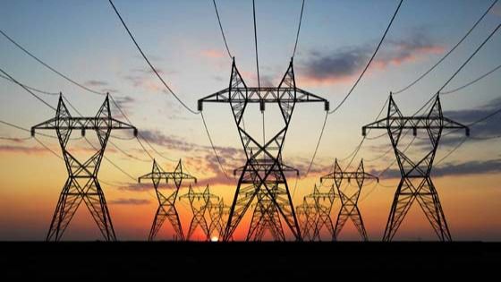 El precio de la electricidad bate hoy su récord anual en sábado
