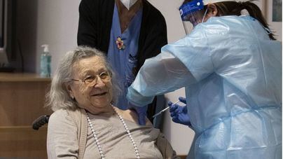 El ritmo de vacunación hace factible que el 70 por cien de población esté vacunada en agosto