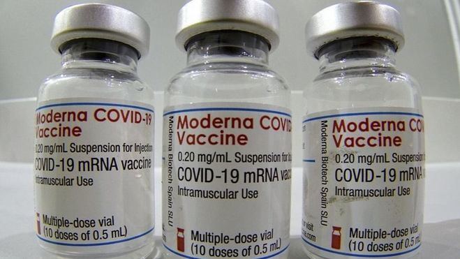 La EMA da luz verde a la vacuna de Moderna para adolescentes de 12 a 17 años