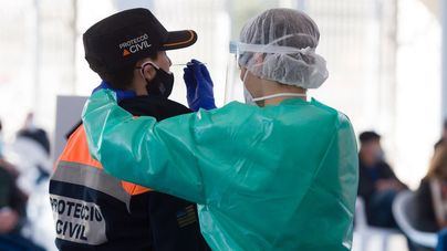 La incidencia baja con cuentagotas en España y se sitúa en algo más de 696 casos