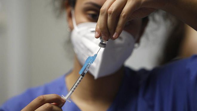 España recibirá 3,4 millones de vacunas de Pfizer en agosto