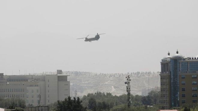 Los talibanes entran en Kabul para negociar la rendición pacífica de la capital Afgana