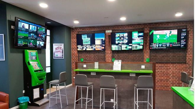 El 'bombardeo' de anuncios de casas de apuestas, con los días contados