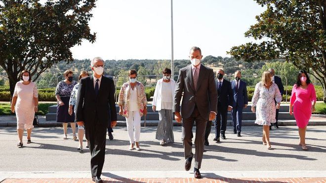 Felipe VI recibe a la familia Barceló en el 90 aniversario del grupo hotelero