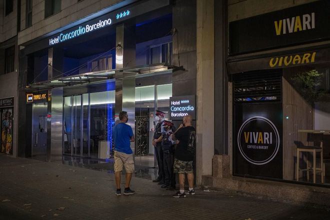 Hallan ahorcado al padre que mató a su hijo de dos años en un hotel de Barcelona