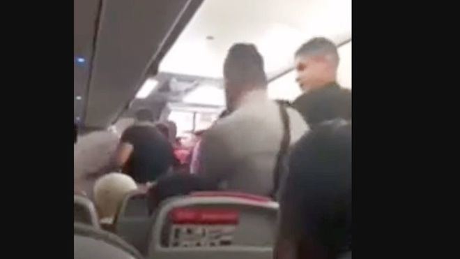 La fuga del avión en Palma podría haberse gestado en Facebook