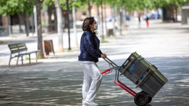 Las mujeres concentran el 60 por ciento del aumento del paro que ha generado la Covid