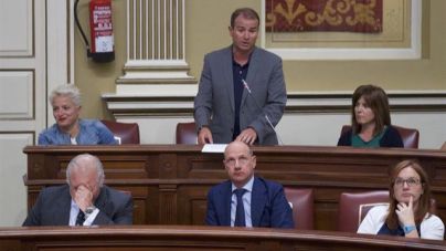 El PSOE critica el "maquillaje" de Baltar con la lista de espera