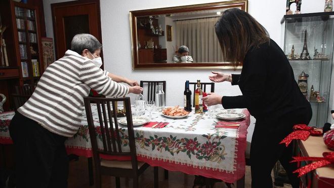 La OMS pide precaución y que se hagan test de antígenos antes de las cenas de Navidad