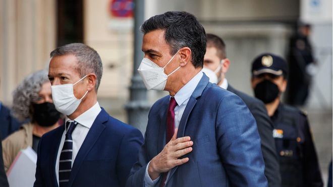 El Consejo de Ministros aprobará este jueves que las mascarillas vuelvan a ser obligatorias en exteriores