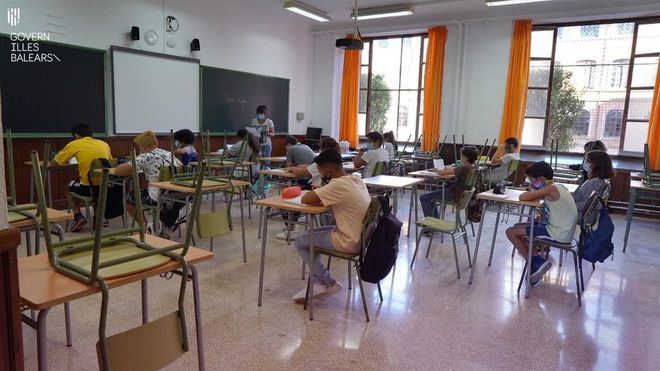 El Gobierno apuesta por mantener la presencialidad en los centros educativos