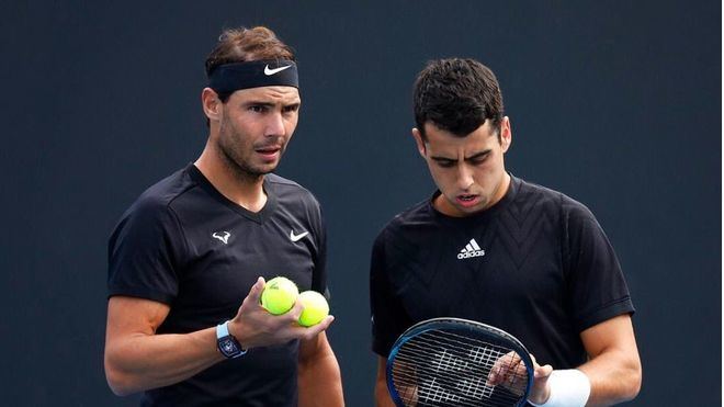 Los mallorquines Nadal y Munar debutan con triunfo en los dobles de Melbourne