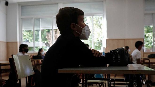 Vuelta al cole: miedo a las bajas y cuarentenas menos rígidas