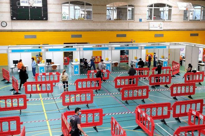 El 50 por ciento de la población europea se contagiará de Ómicron en las próximas 6-8 semanas