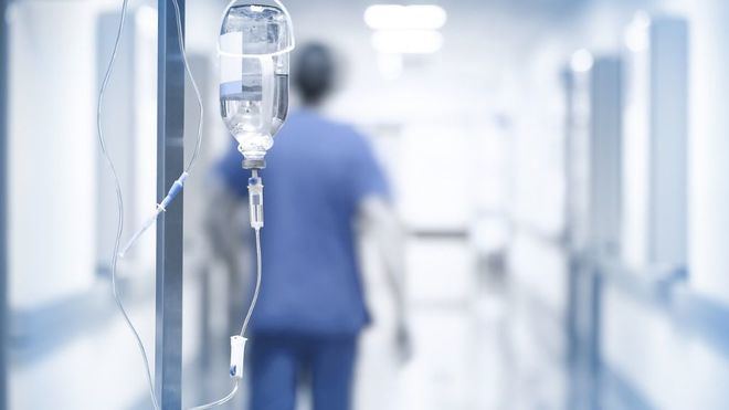 La mitad de las enfermeras han pensado dejar su profesión por estar 'quemadas'