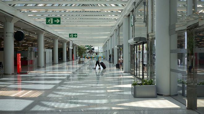 Competencia rebaja un 3,17 por ciento las tarifas de Aena