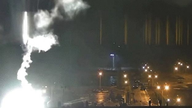 Rusia bombardea la central nuclear de Zaporiyia en Ucrania