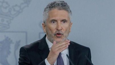 Grande-Marlaska dice que expulsará "a los que no tengan derecho a permanecer en España"