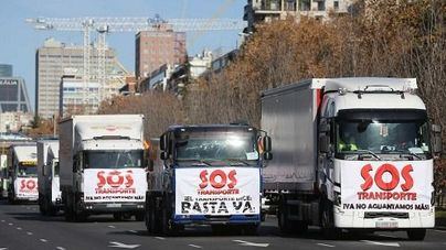 Más asociaciones de transportistas se suman al paro pese a las ayudas anunciadas por el Gobierno
