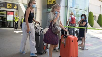 Las aerolíneas piden más policías en los controles fronterizos de cara a semana santa