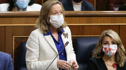 Calviño se niega a bajar impuestos para frenar la subida de precios de la energía