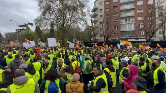 Los transportistas autónomos se desmarcan de la gran patronal y continuarán con la huelga