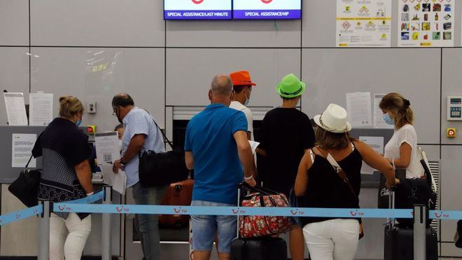 Las estancias hoteleras se multiplican por cinco en España con el regreso del turismo británico y alemán