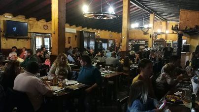 Sanidad niega que vaya a prohibir el consumo de vino y cerveza en los menús de los restaurantes