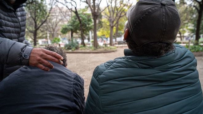 Once personas se suicidan cada día en España y 220 lo intentan