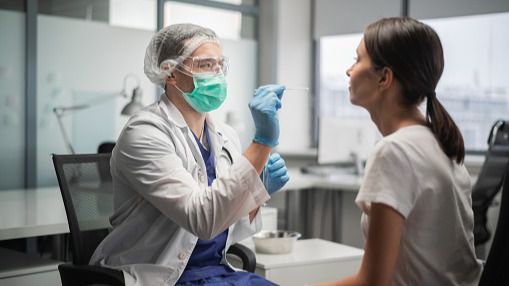 Sanidad notifica 57.329 nuevos casos de coronavirus y 212 muertes