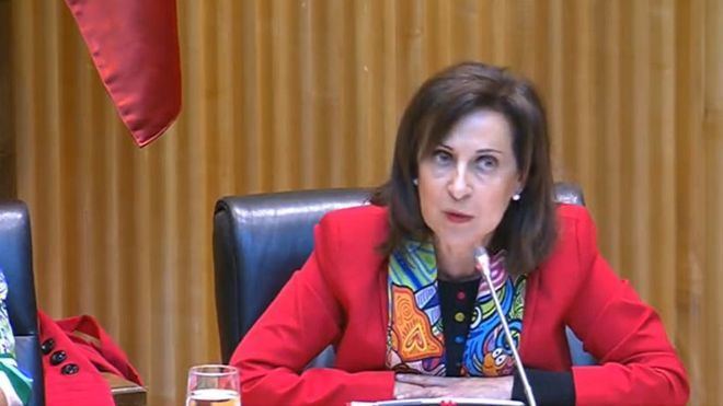 Robles defiende al CNI y se enfrenta a todos los partidos, incluido Unidas Podemos