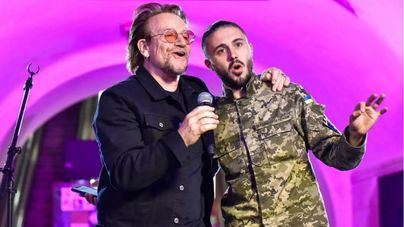 Concierto sorpresa 'por la paz' de Bono y The Edge en una estación de metro de Kiev