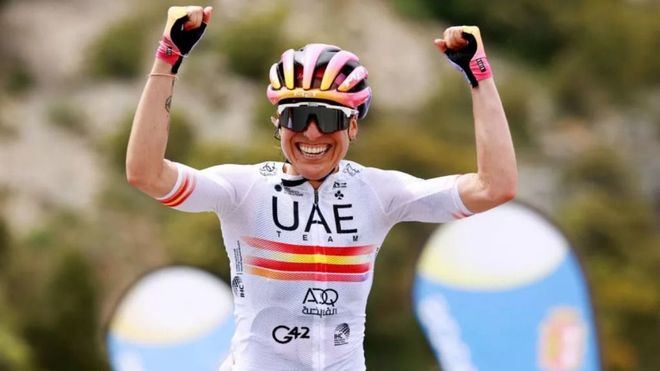 Mavi García hace historia y conquista el tercer puesto en el Giro de Italia