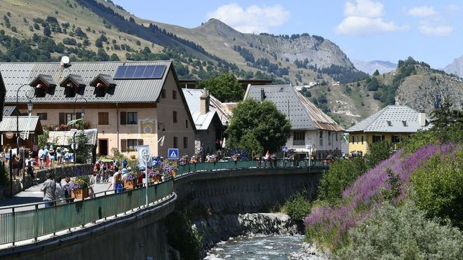 Vingegaard arrebata el liderato del Tour a Pogacar