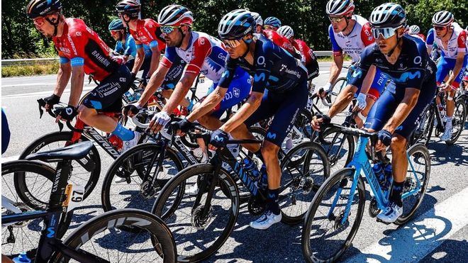 Ritmo, calor y caídas marcan la jornada del Tour