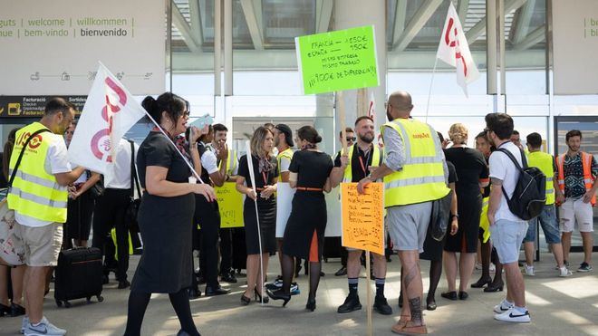 Los sindicatos de Ryanair convocan nueva huelga hasta enero