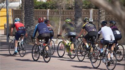 Tráfico advierte: multas de hasta 1.000 euros para los ciclistas que no respeten la normativa