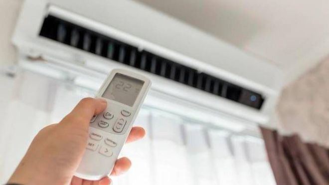 El Gobierno insta a controlar la temperatura en empresas, negocios y transportes