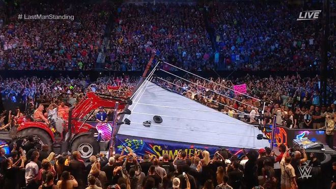 Roman Reigns alarga su reinado en Summer Slam