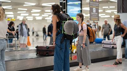 Aeropuertos, comercios y hoteles, a 27 grados en plena temporada turística